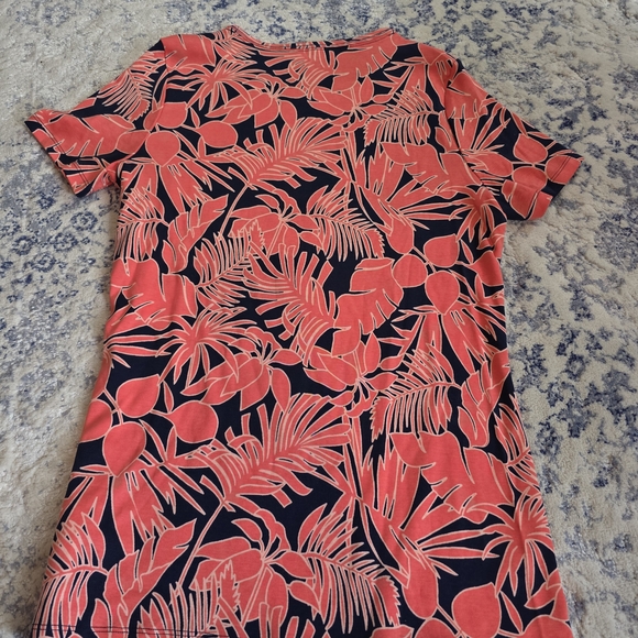 NWOT Lands' End Coral and Navy Leaf Print Tee - Size Medium 10- 12 Tall - Picture 3 of 3